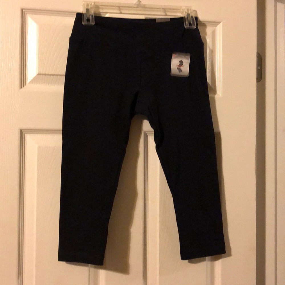 NWT Black Capri Leggings.